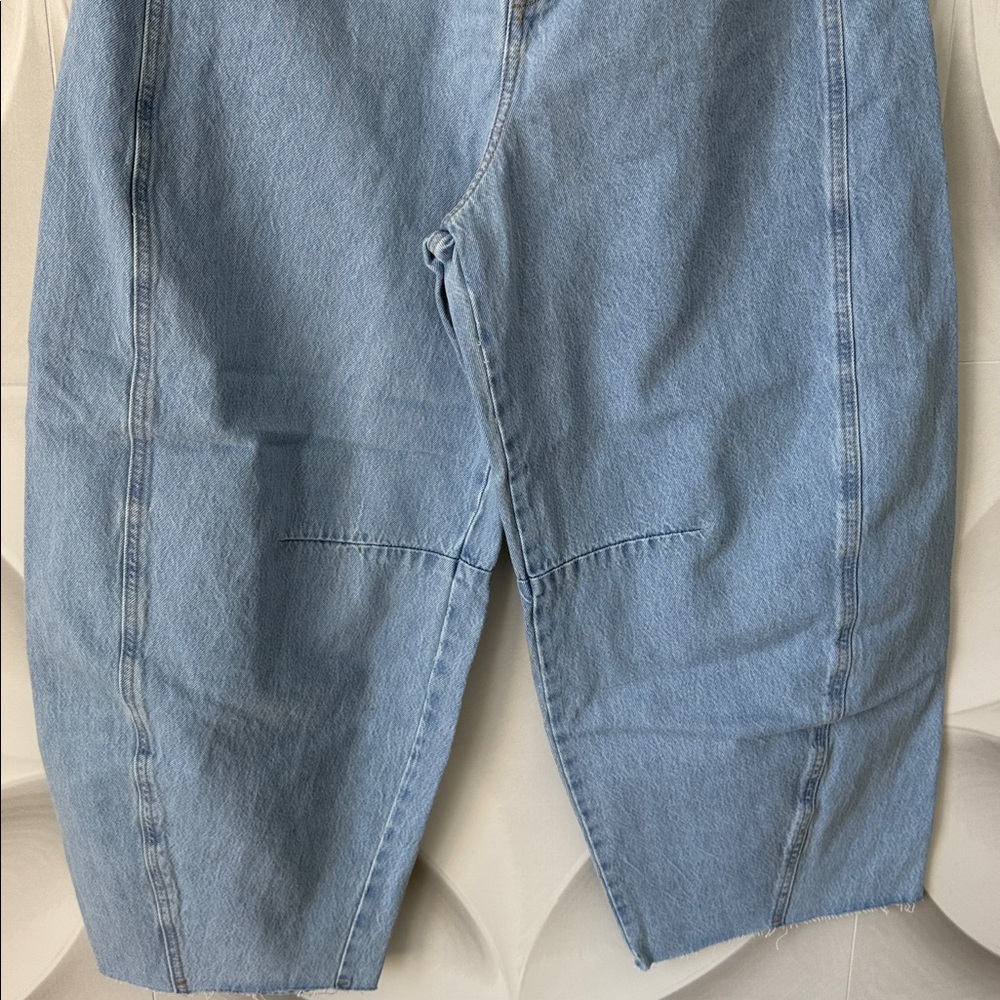Universal Thread High Rise Curved Leg Jean NWT - Picture 9 of 9